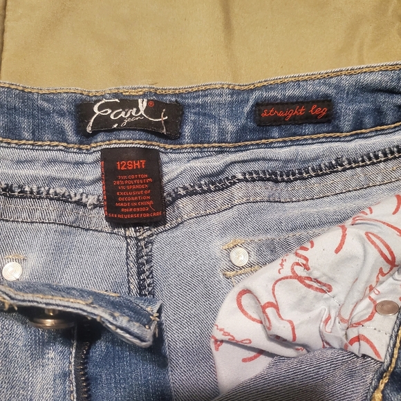 Womens Earl Jean's size 12 short - Picture 3 of 4